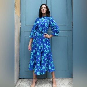 RAISHMA.STUDIO/BLUE FLORAL MIDI DRESS